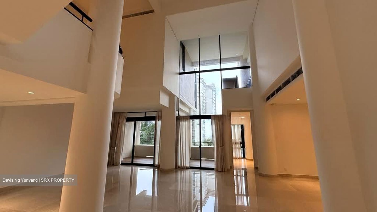 The Colonnade (D10), Condominium #582731161